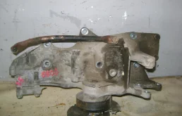 Кронштейн генератора Volkswagen Passat B5