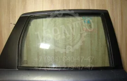 Стекло двери задней правой Nissan Note 2008 E11