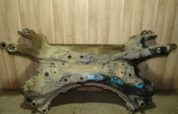 Подрамник Toyota RAV4 XA30