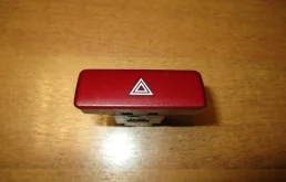Кнопка аварийной сигнализации Mitsubishi Lancer 9 CS