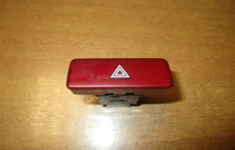 Кнопка аварийной сигнализации Mitsubishi Lancer 9 CS