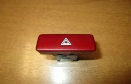 Кнопка аварийной сигнализации Mitsubishi Lancer 9 CS