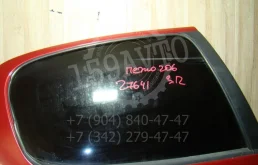 Стекло двери задней правой Peugeot 206