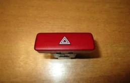 Кнопка аварийной сигнализации Mitsubishi Lancer 9 2006 CS