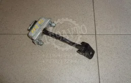 Ограничитель двери Ford Focus 2
