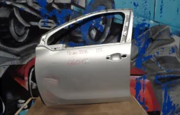 Дверь передняя левая Peugeot 208 A9
