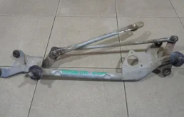 Трапеция дворников Nissan Primera P12