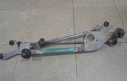 Трапеция дворников Nissan Primera P12