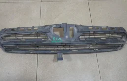 Решетка радиатора Toyota Corolla 2006 E120
