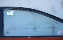 Стекло двери передней правой Kia RIO 2 2006 JB