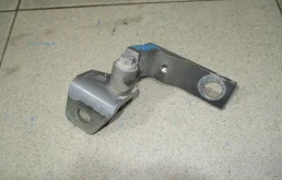 Петля двери Ford Focus 3
