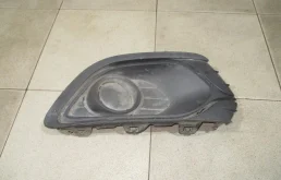Решетка в бампер правая Renault Logan 2 L52
