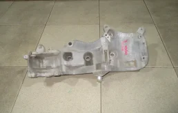 Кронштейн генератора Renault Logan 2 L52