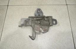 Замок капота Chevrolet Captiva 2007 C100