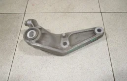 Кронштейн двигателя задний Opel Corsa 2008 D