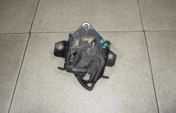 Замок капота Volkswagen Passat 1999 B5