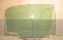 Стекло двери задней правой Toyota Corolla E150