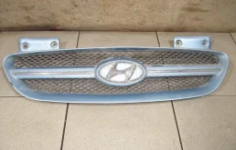 Решетка радиатора Hyundai Getz TB