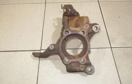 Кулак поворотный передний правый Volkswagen Jetta A6