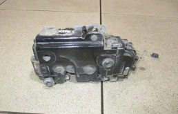 Замок двери задней левой Skoda Octavia 1 A4