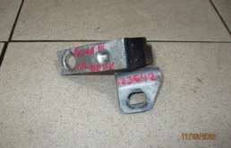 Петля двери Ford Focus 3