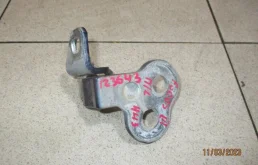Петля двери задней левой нижняя Ford Focus 3