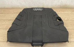 Корпус воздушного фильтра для Audi Q7 2018 года на фотографиях