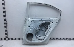 Двери для Toyota Corolla 2024 года на фотографиях