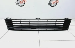 Решетка в бампер центральная Volkswagen Polo 5