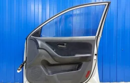 Двери для Hyundai Elantra 2008 года на фотографиях