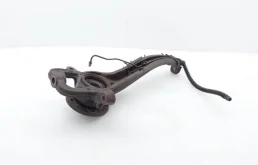 Кулак поворотный правый для Audi Q7 на фотографиях