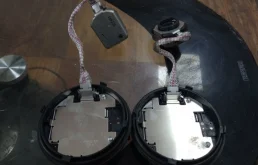 Блок розжига ксенона для Toyota RAV4 2017 года на фотографиях