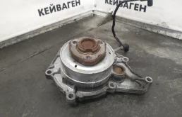 Помпа Audi A8 2011 D4