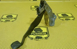 Педаль тормоза Nissan Maxima 2003 465012Y900 A33 VQ20DE