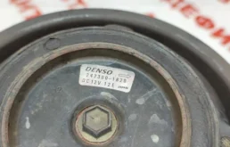 Компрессор кондиционера для Toyota Alphard 2008 года на фотографиях