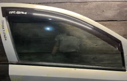 Стекло переднее правое Opel Astra H