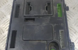 Блок комфорта для Renault Fluence 2015 года на фотографиях