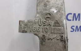 Кулак поворотный правый для Mercedes-Benz M class 2013 года на фотографиях