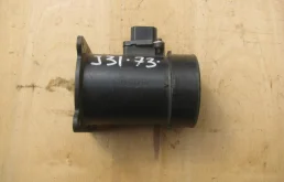 Датчик массового расхода воздуха для Nissan X-Trail на фотографиях