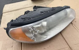 Фара ксенон правая для Volvo S80 на фотографиях