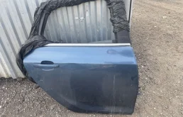Дверь задняя правая opel astra J