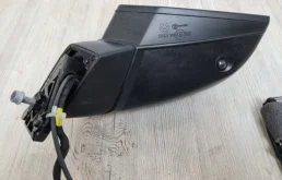 Зеркало боковое правое для Audi Q7 2020 года на фотографиях