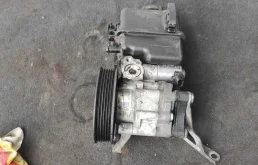 Насос гур mercedes c-class w204 om651 a0064661501