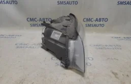 Фары для Volvo XC70 2010 года на фотографиях