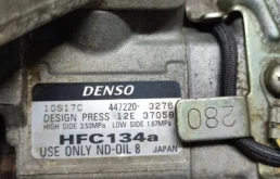 Компрессор кондиционера для Toyota Alphard 2008 года на фотографиях