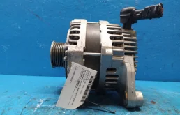 Генератор для Mazda CX 5 на фотографиях