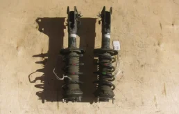 Амортизатор передний левый для Honda Civic 2007 года на фотографиях