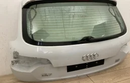 Крышка багажника для Audi Q7 на фотографиях