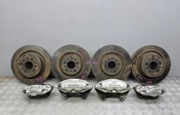 Тормоза комплект Nissan Skyline V36