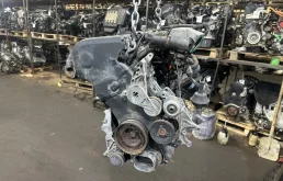 Двигатель Audi 88996569 AEB